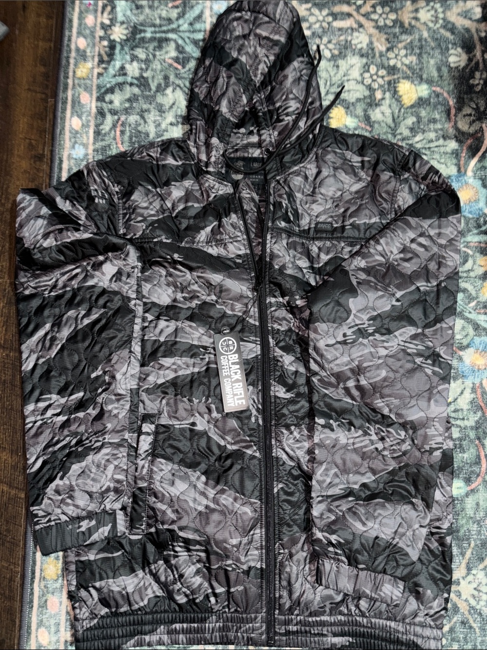 Men's Black & Gray Camouflage Hooded Puffer Jacket